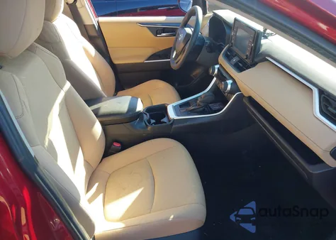 2019 Toyota Rav4 Xle from USA, damaged, VIN 2T3W1RFV1KW013322